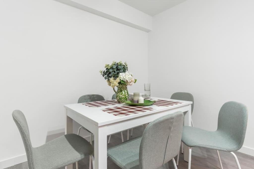 Apartamento Marques De Urquijo Gijón Eksteriør bilde